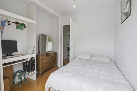 Photo of property in 22 Claverdon Drive, Massey, Auckland, 0614