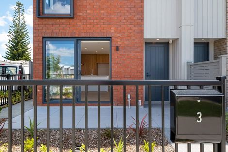 Photo of property in 3 Ngakoro Road, Karaka, Papakura, 2113