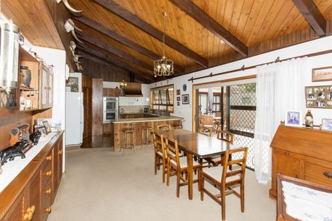 Photo of property in 242 Baylys Coast Road, Dargaville, 0377