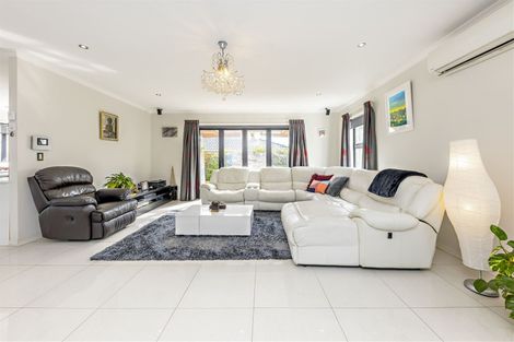 Photo of property in 43 Mckittrick Avenue, Flat Bush, Auckland, 2019
