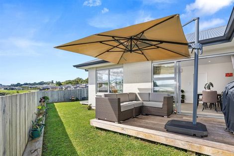 Photo of property in 35 Fairwater Road, Warkworth, 0910