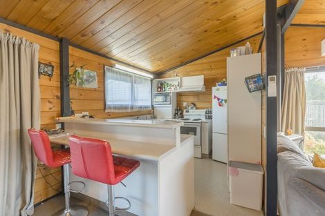 Photo of property in 34 Hollis Road, Paraparaumu Beach, Paraparaumu, 5032