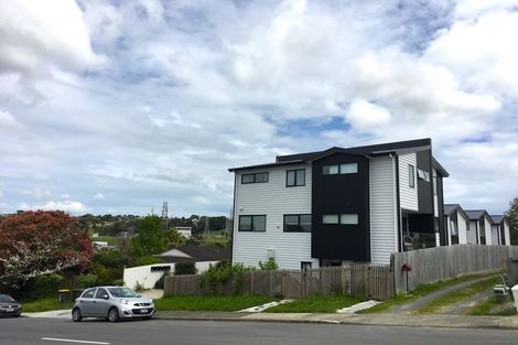 Photo of property in 59a Redwood Drive, Massey, Auckland, 0614