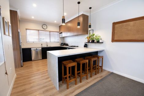 Photo of property in 19 Harpham Street, Taradale, Napier, 4112