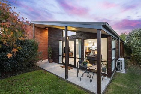 Photo of property in 32a Farquhars Road, Redwood, Christchurch, 8051