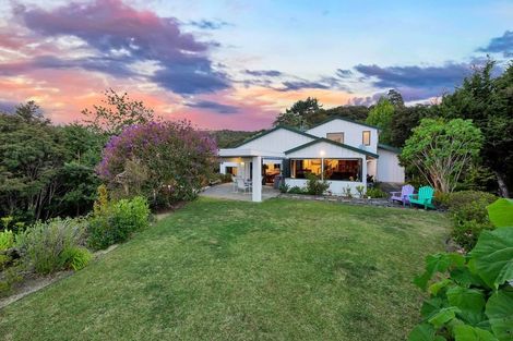 Photo of property in 266 Kaipara Road, Papakura, 2582