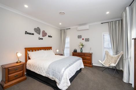 Photo of property in 10 Ruahine Road, Poraiti, Napier, 4112