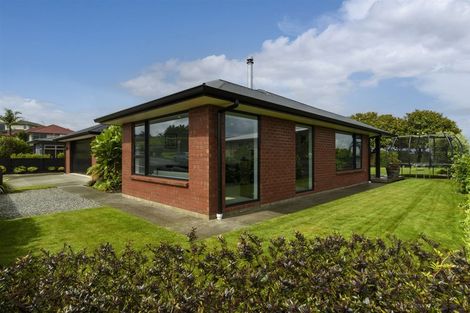 Photo of property in 110r Waikite Road, Welcome Bay, Tauranga, 3175