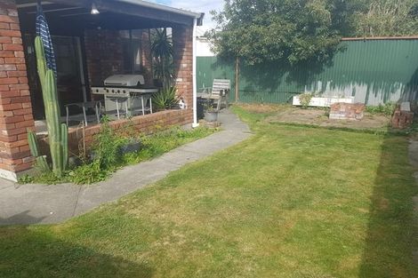 Photo of property in 17 Goldsmith Place, Waltham, Christchurch, 8023