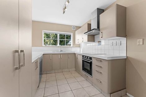 Photo of property in 2/163 Whitford Road, Somerville, Auckland, 2014