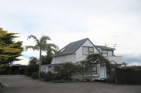 Photo of property in 1/23 Glenshee Place, Highland Park, Auckland, 2010