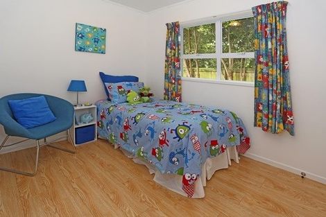 Photo of property in 17 Statesman Street, Henderson, Auckland, 0612