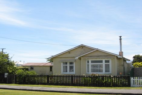 Photo of property in 105 Queen Street, Westport, 7825