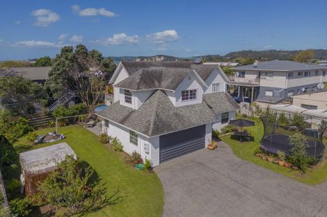 Photo of property in 5 Wells Place, Whitianga, 3510