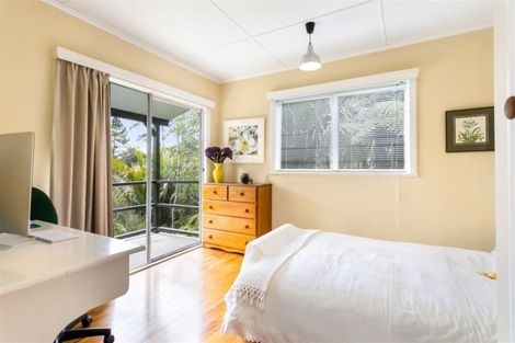 Photo of property in 169 Scenic Drive, Titirangi, Auckland, 0604