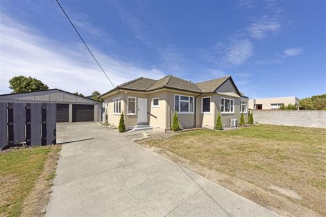 Photo of property in 84 Racecourse Road, Sockburn, Christchurch, 8042