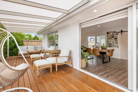 Photo of property in 37 Mahana Way, Pyes Pa, Tauranga, 3112