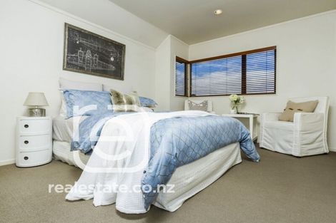 Photo of property in 1/112 Seaview Road, Glenfield, Auckland, 0629