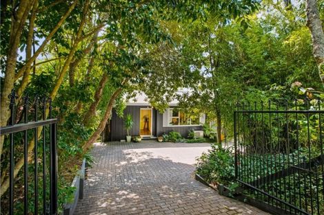 Photo of property in 169 Scenic Drive, Titirangi, Auckland, 0604