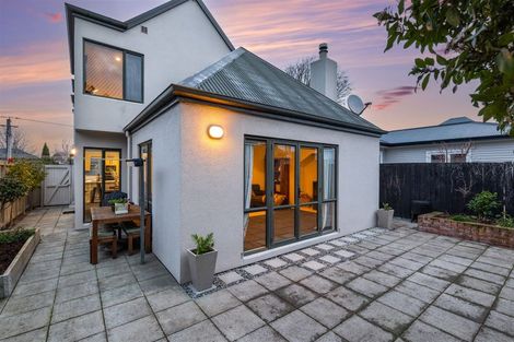 Photo of property in 53 Hawkesbury Avenue, St Albans, Christchurch, 8014