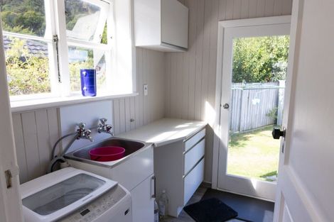 Photo of property in 16 Tyndall Street, Waiwhetu, Lower Hutt, 5010