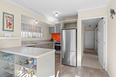 Photo of property in 1/81 Tukapa Street, Westown, New Plymouth, 4310