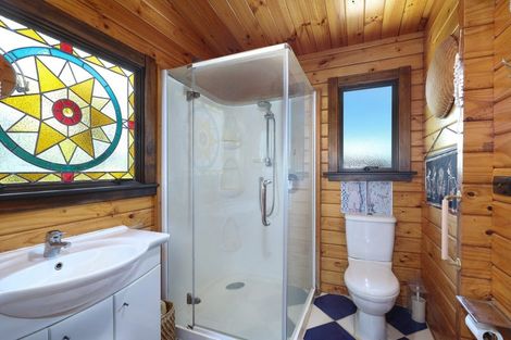Photo of property in 90 Point Road, Monaco, Nelson, 7011