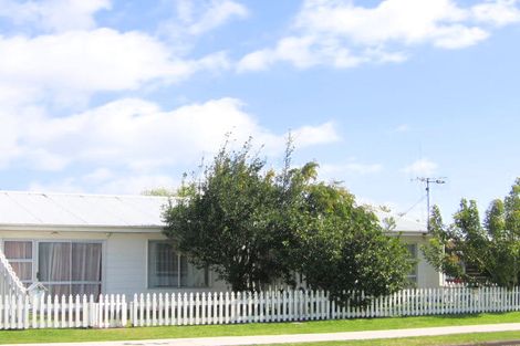 Photo of property in 3/4 Taupo Avenue, Mount Maunganui, 3116