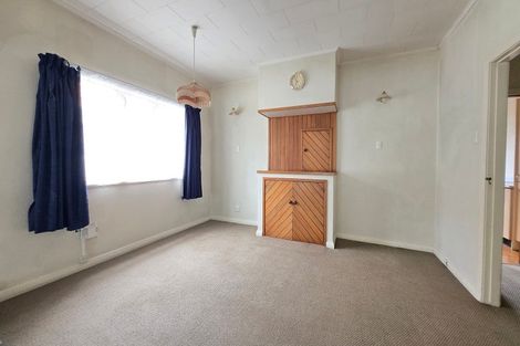Photo of property in 13 Mahoe Street, Eastbourne, Lower Hutt, 5013