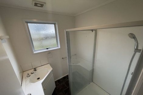 Photo of property in 3 Doone Place, Massey, Auckland, 0614