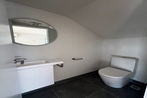 Photo of property in 21 Divich Avenue, Te Atatu South, Auckland, 0610