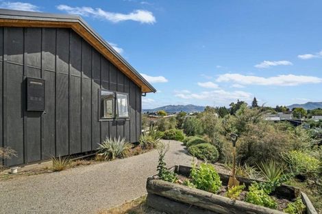 Photo of property in 14 Daniels Terrace, Wanaka, 9305