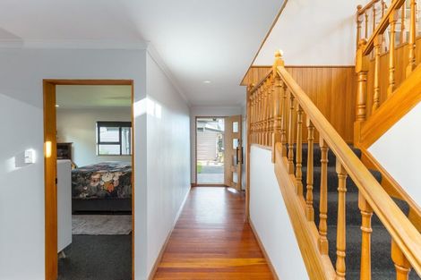 Photo of property in 55 Moeraki Road, Maoribank, Upper Hutt, 5018