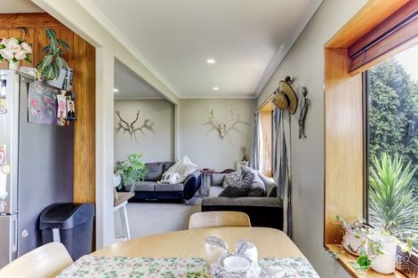 Photo of property in 235 No 2 Line, Okoia, Whanganui, 4572