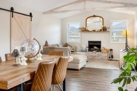 Photo of property in 37 Mahana Way, Pyes Pa, Tauranga, 3112