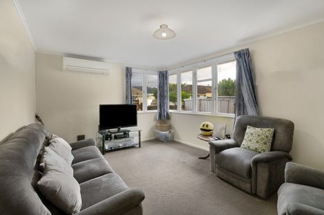 Photo of property in 5 Kowhai Street, Naenae, Lower Hutt, 5011