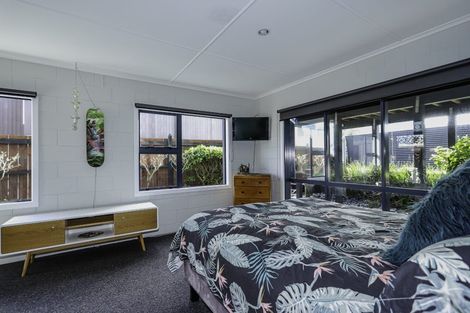 Photo of property in 393 Oceanbeach Road, Mount Maunganui, 3116