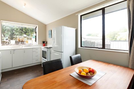 Photo of property in 6 Mercury Street, Milson, Palmerston North, 4414