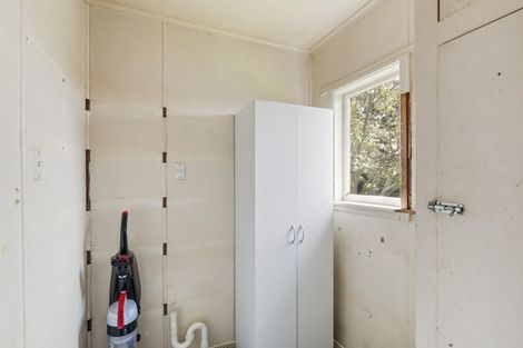 Photo of property in 3 Wiremu Place, Blagdon, New Plymouth, 4310