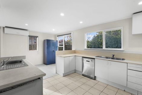 Photo of property in 176 Withells Road, Avonhead, Christchurch, 8042