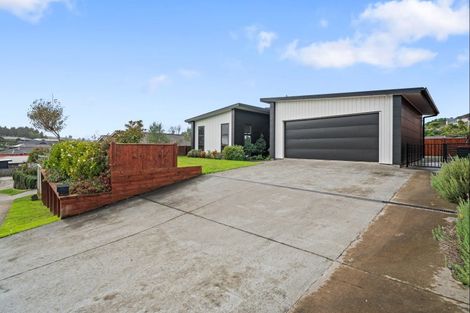 Photo of property in 51 Cyrus Street, Whalers Gate, New Plymouth, 4310