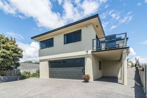 Photo of property in 49 Seaview Road, Paraparaumu Beach, Paraparaumu, 5032