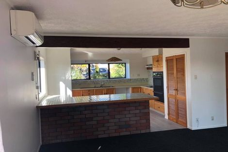 Photo of property in 1/989 Beach Road, Torbay, Auckland, 0630