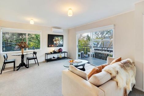 Photo of property in 2/7 Putney Place, Ranui, Auckland, 0612