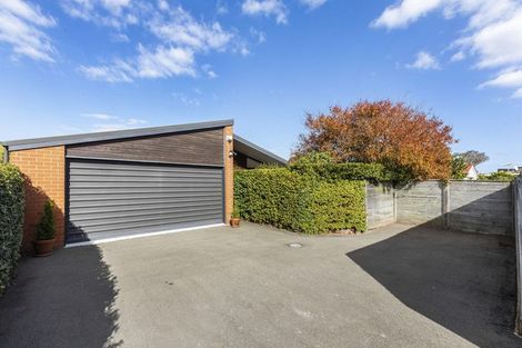 Photo of property in 32a Farquhars Road, Redwood, Christchurch, 8051