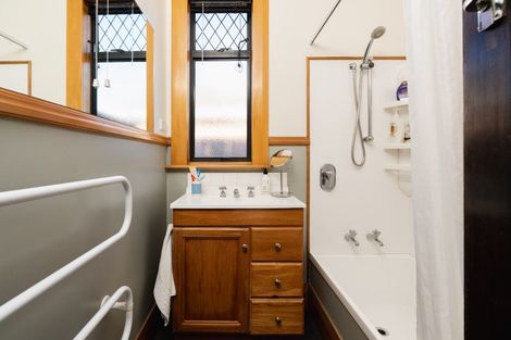 Photo of property in 15 East Avenue, Saint Kilda, Dunedin, 9012