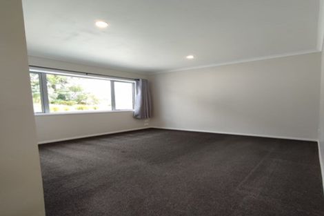 Photo of property in 10 Ridgeview Close, Red Beach, 0932