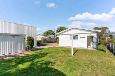 Photo of property in 115 Linton Crescent, Whangamata, 3620