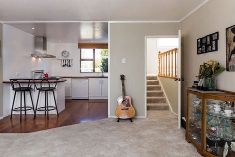 Photo of property in 45 Matuku Street, Two Mile Bay, Taupo, 3330