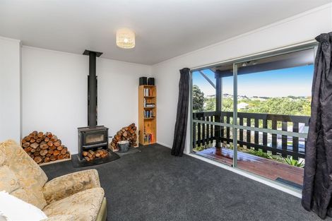 Photo of property in 5b Tahurangi Place, Spotswood, New Plymouth, 4310